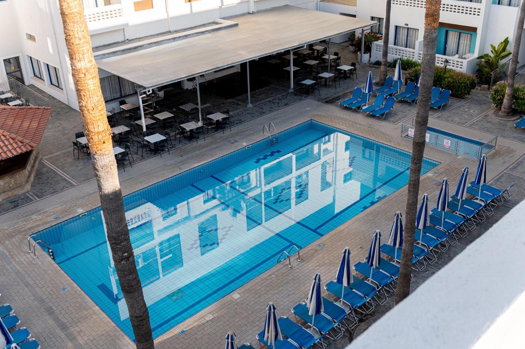 Kefalos Damon Hotel Apartments Paphos Exterior foto