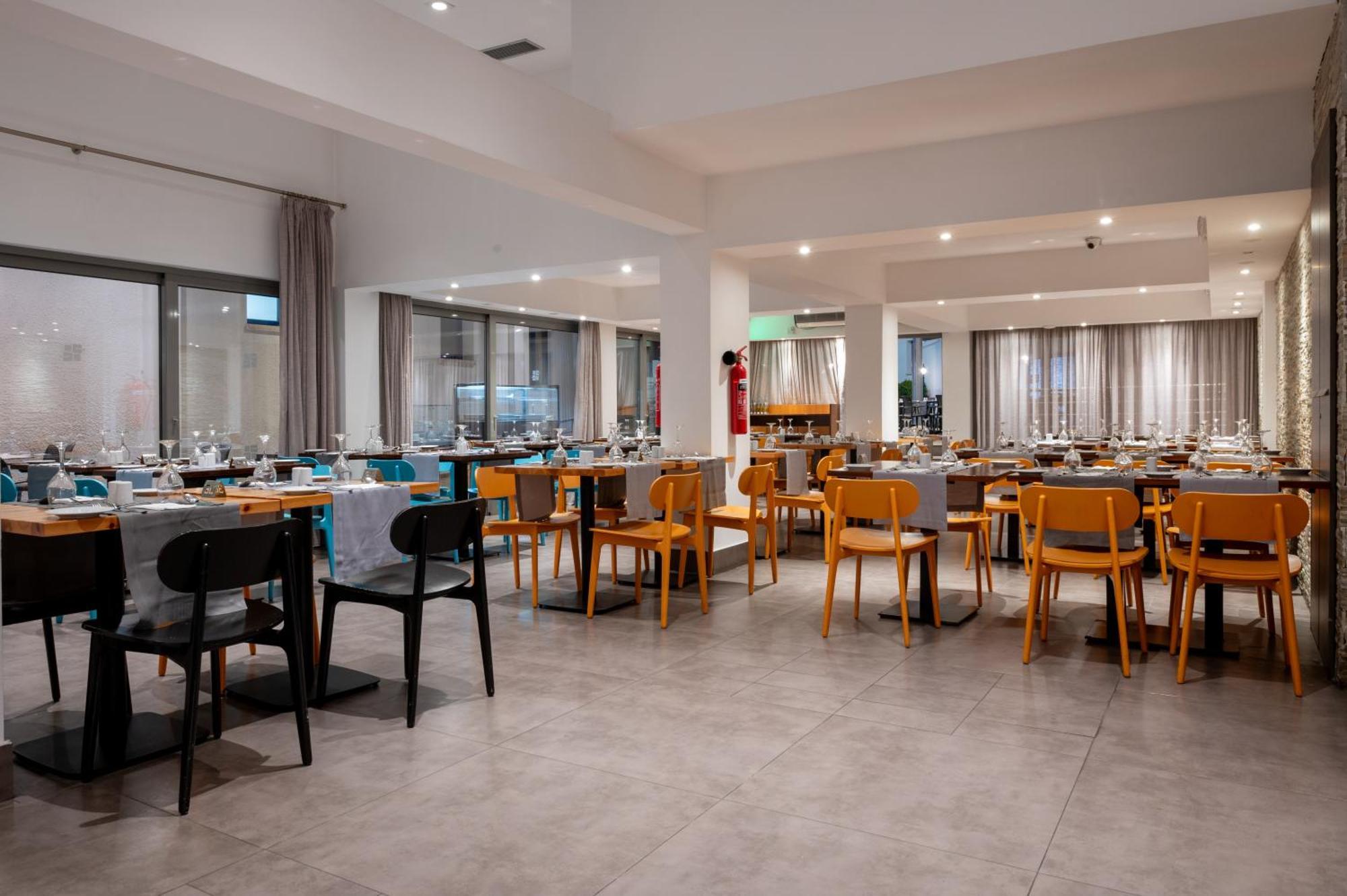 Kefalos Damon Hotel Apartments Paphos Exterior foto